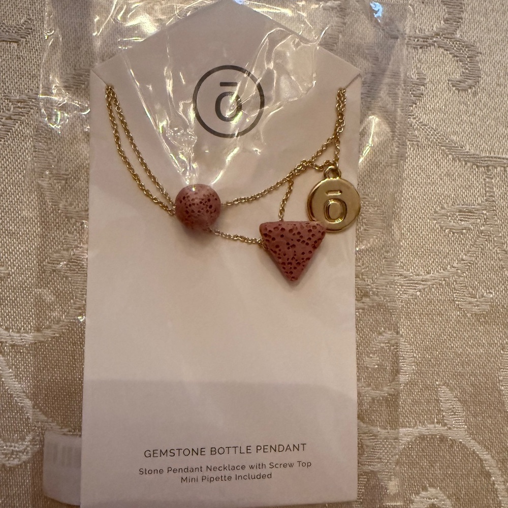 NEW DOTERRA GEMSTONE BOTTLE PENDANT-Limited Edition